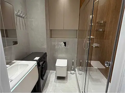 Kirayə verilir 2 otaqlı mənzil 70 m²
