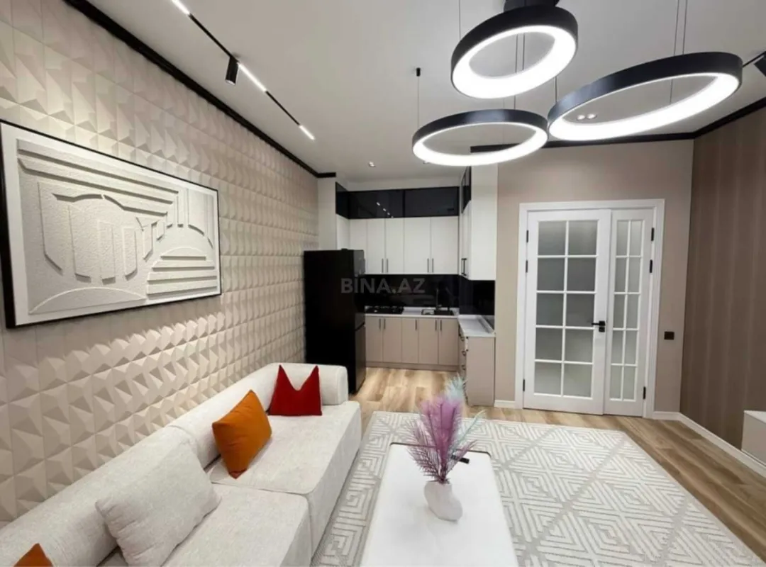 Kirayə verilir 2 otaqlı mənzil 70 m²