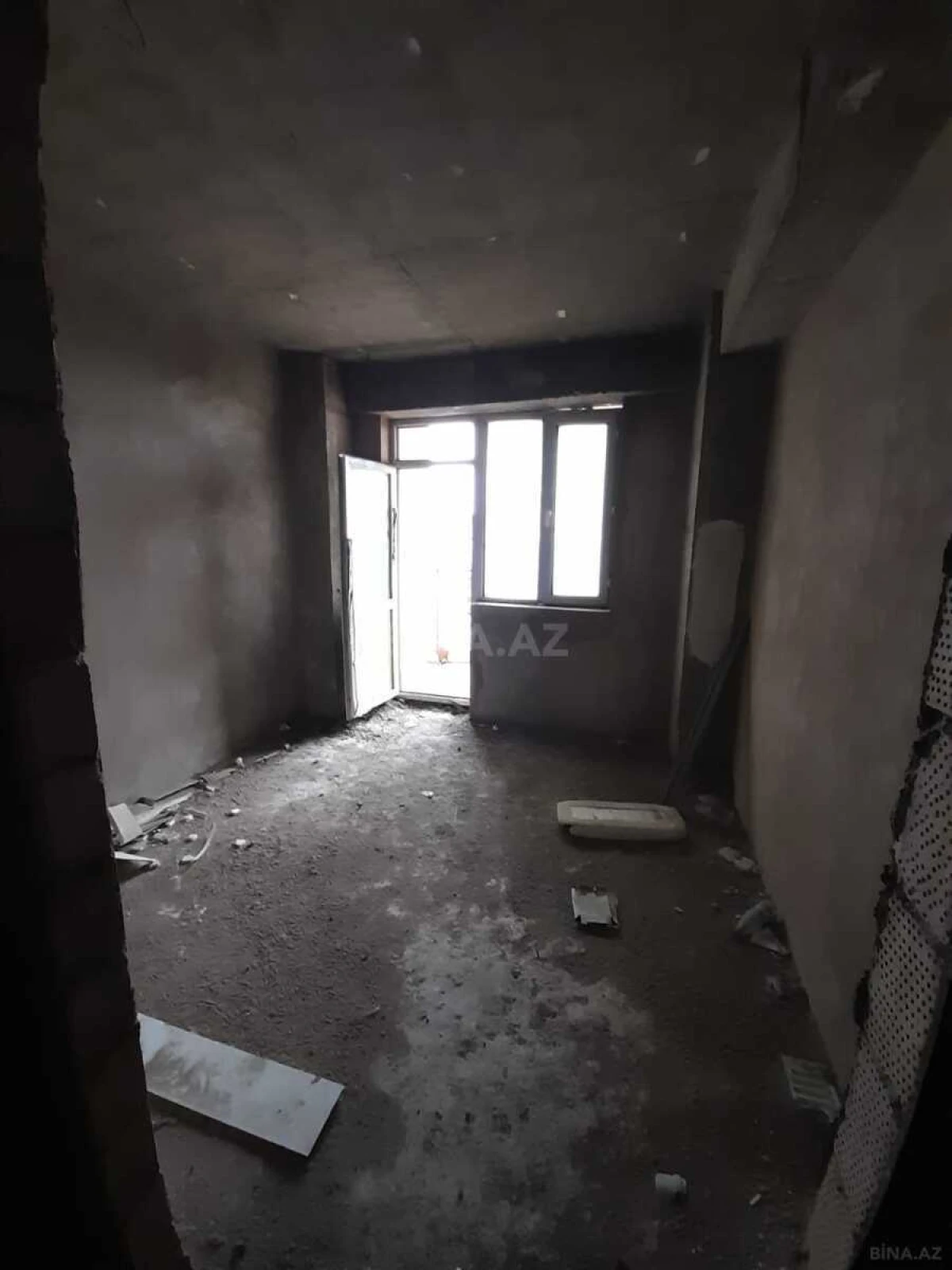 Satılır 3 otaqlı mənzil 91 m²