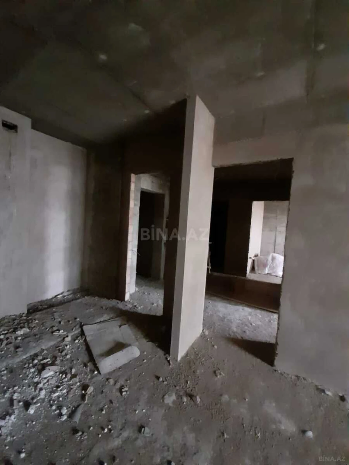 Satılır 3 otaqlı mənzil 91 m²