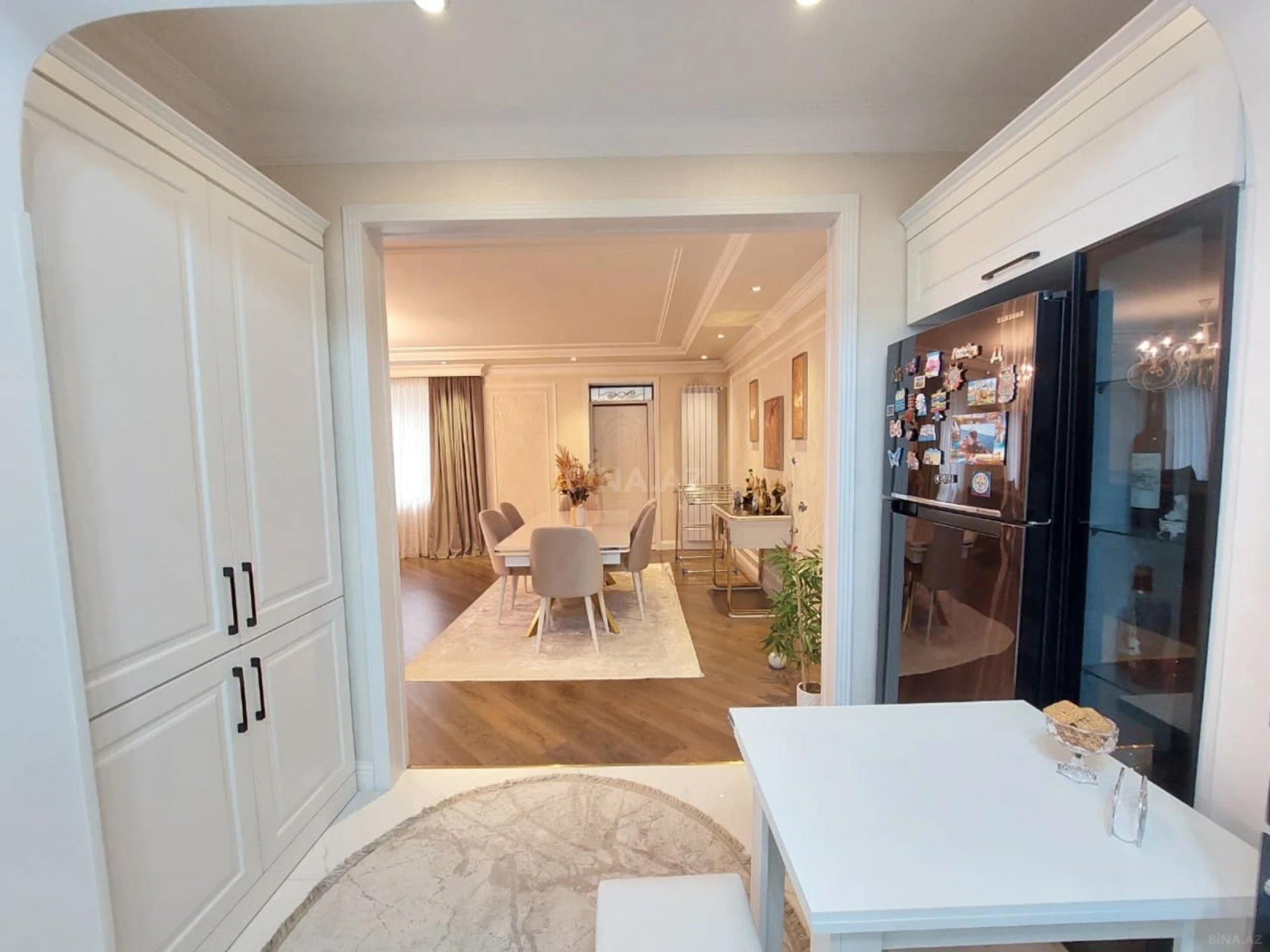 Satılır 3 otaqlı mənzil 110 m²