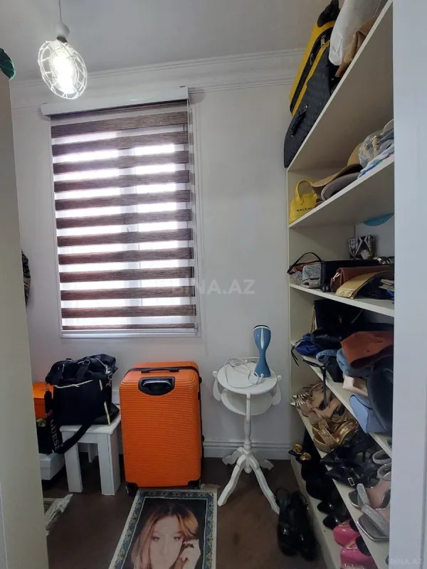 Satılır 3 otaqlı mənzil 110 m²