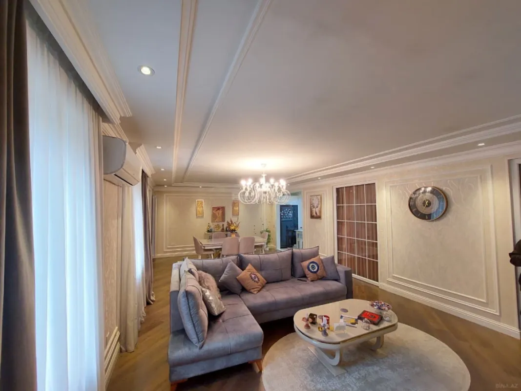 Satılır 3 otaqlı mənzil 110 m²