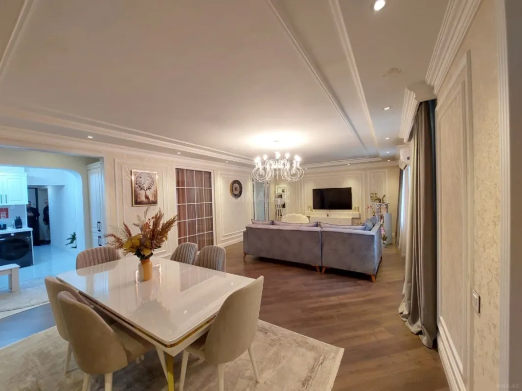 Satılır 3 otaqlı mənzil 110 m²