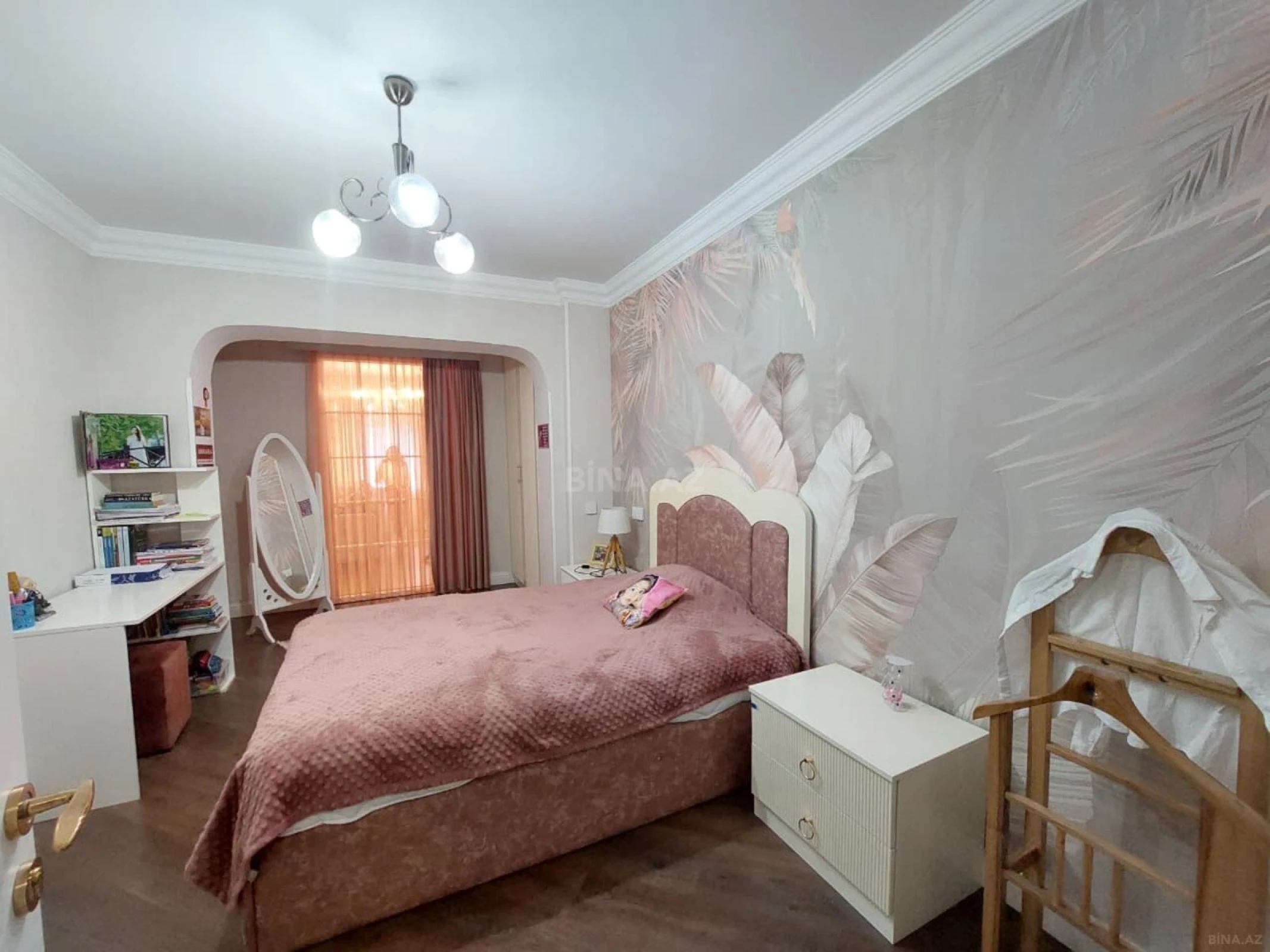 Satılır 3 otaqlı mənzil 110 m²