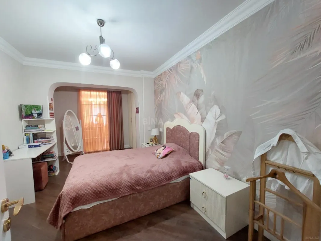 Satılır 3 otaqlı mənzil 110 m²