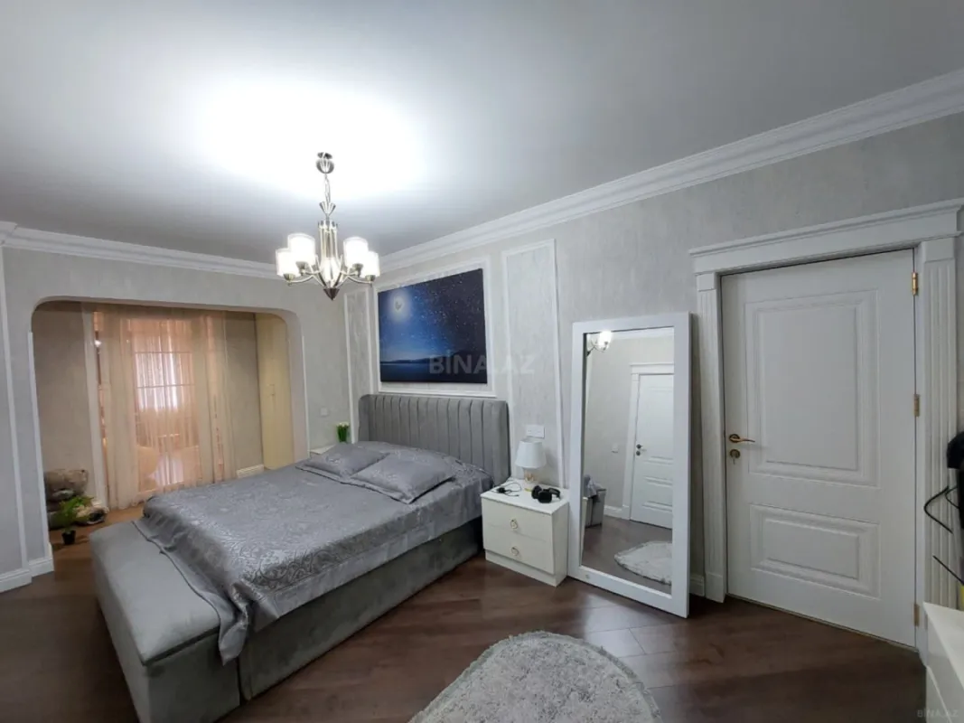 Satılır 3 otaqlı mənzil 110 m²