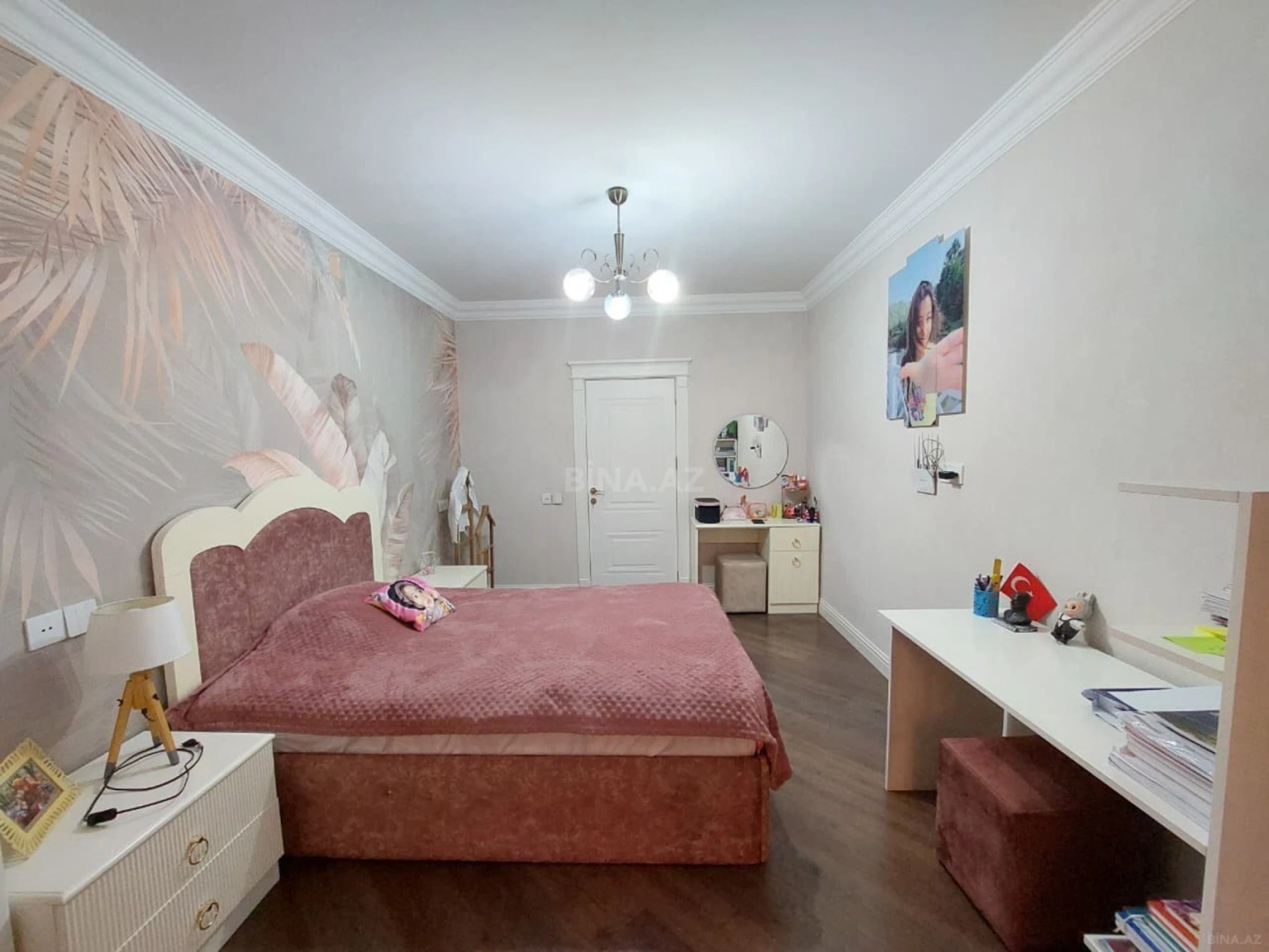 Satılır 3 otaqlı mənzil 110 m²