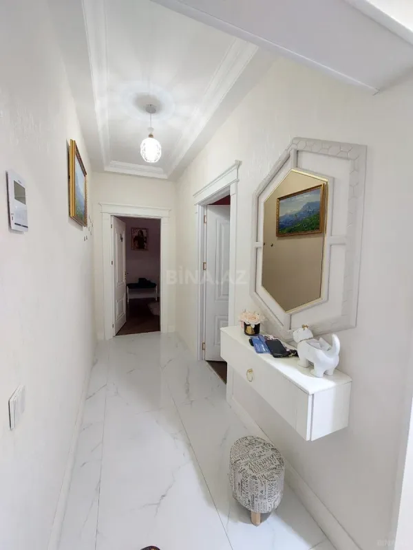 Satılır 3 otaqlı mənzil 110 m²