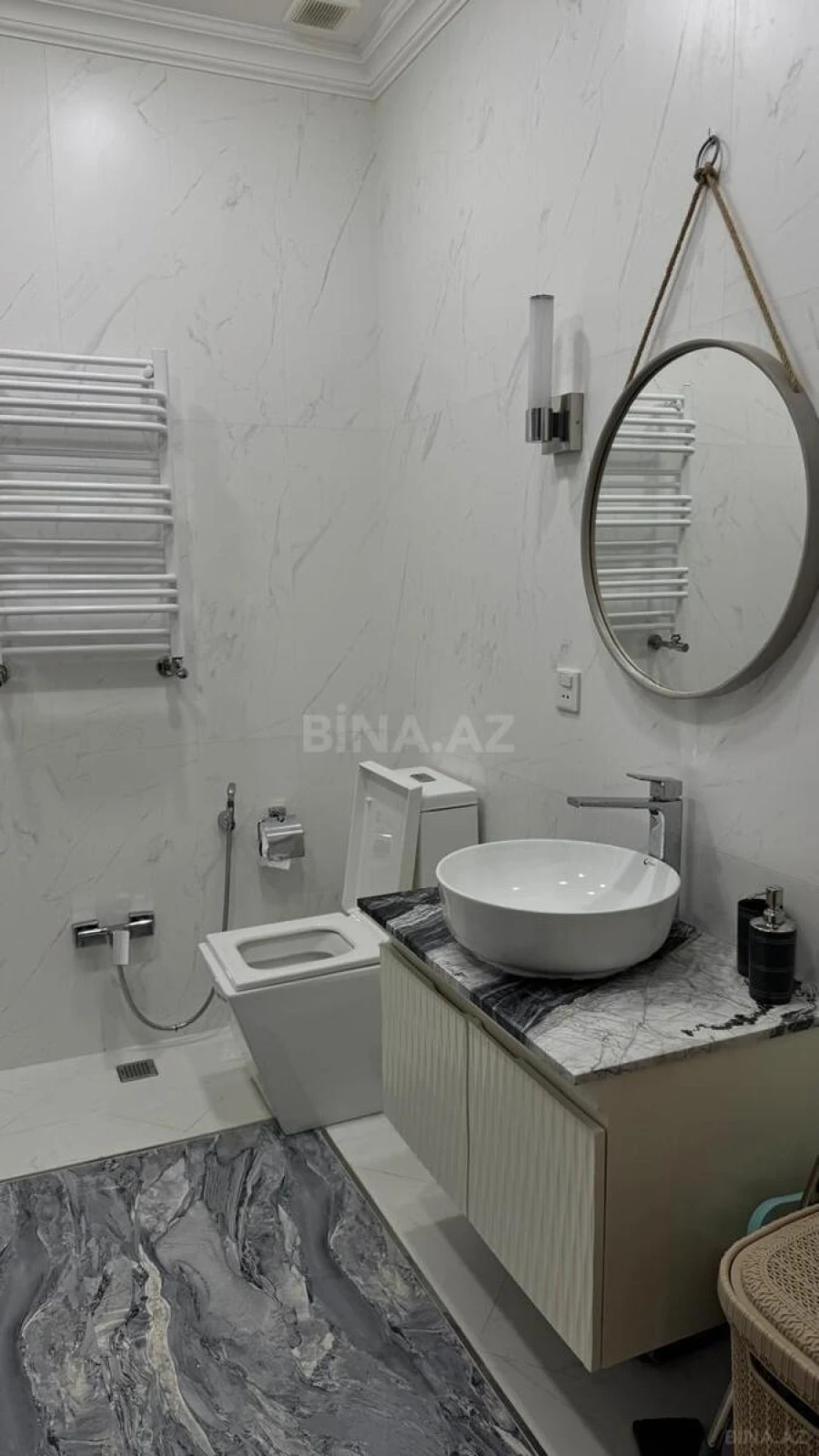 Kirayə verilir 2 otaqlı mənzil 90 m²