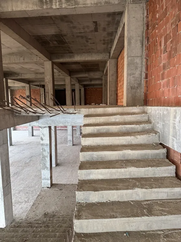 Kirayə verilir obyekt 1020 m²