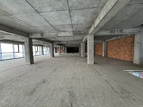 Kirayə verilir obyekt 1020 m²