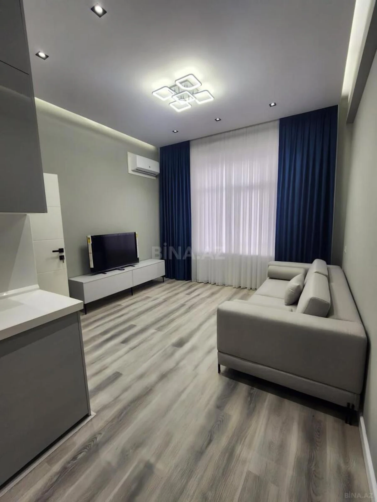 Satılır 2 otaqlı mənzil 55 m²