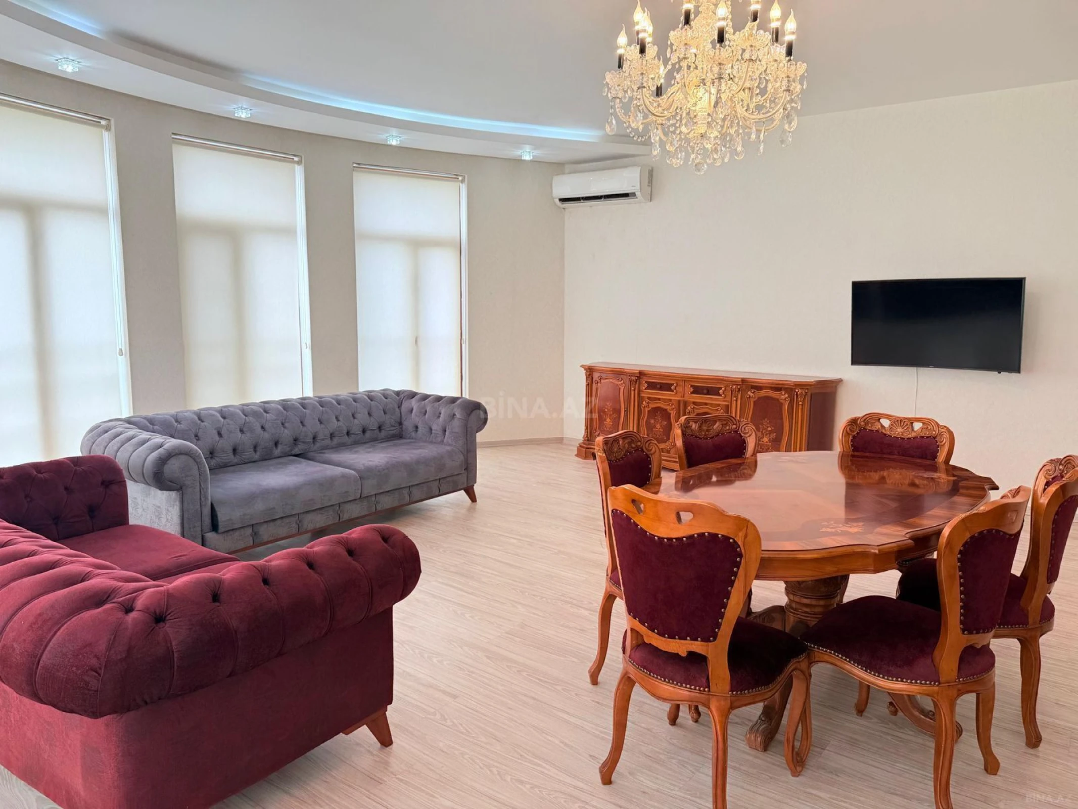 Satılır 3 otaqlı mənzil 157 m²