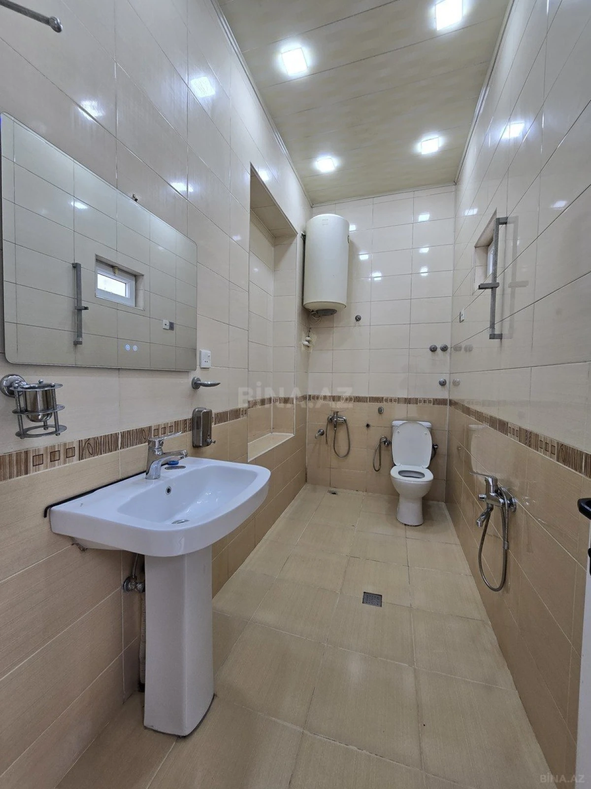 Satılır 2 otaqlı mənzil 60 m²
