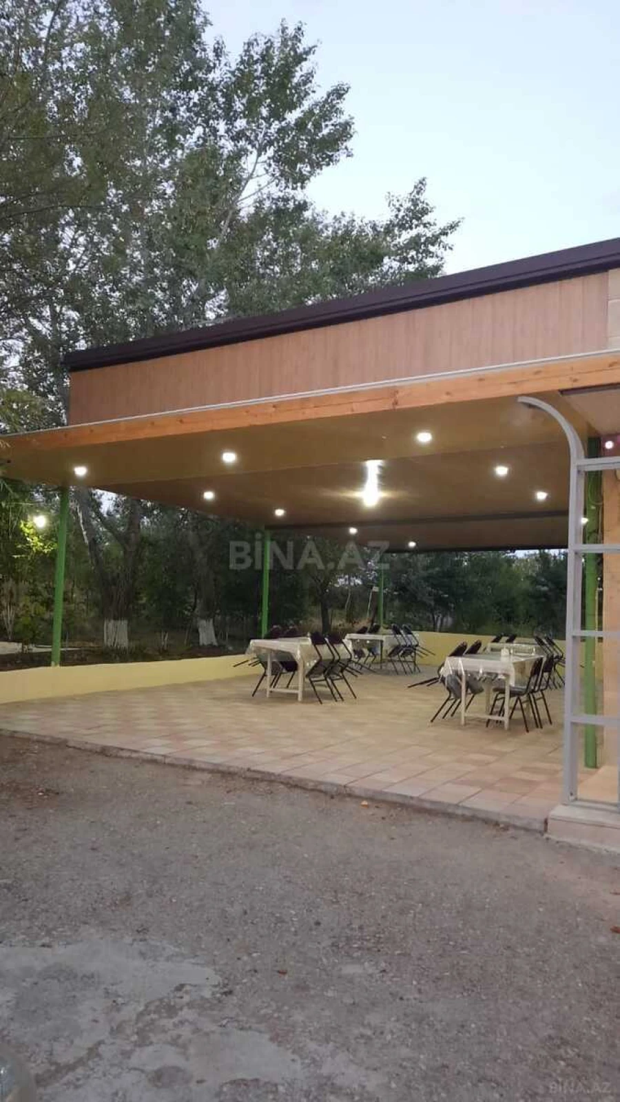 Satılır obyekt 600 m²