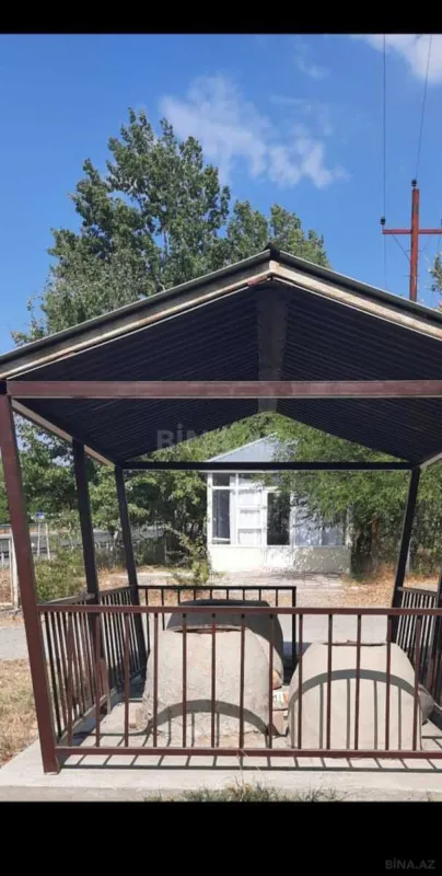 Satılır obyekt 600 m²