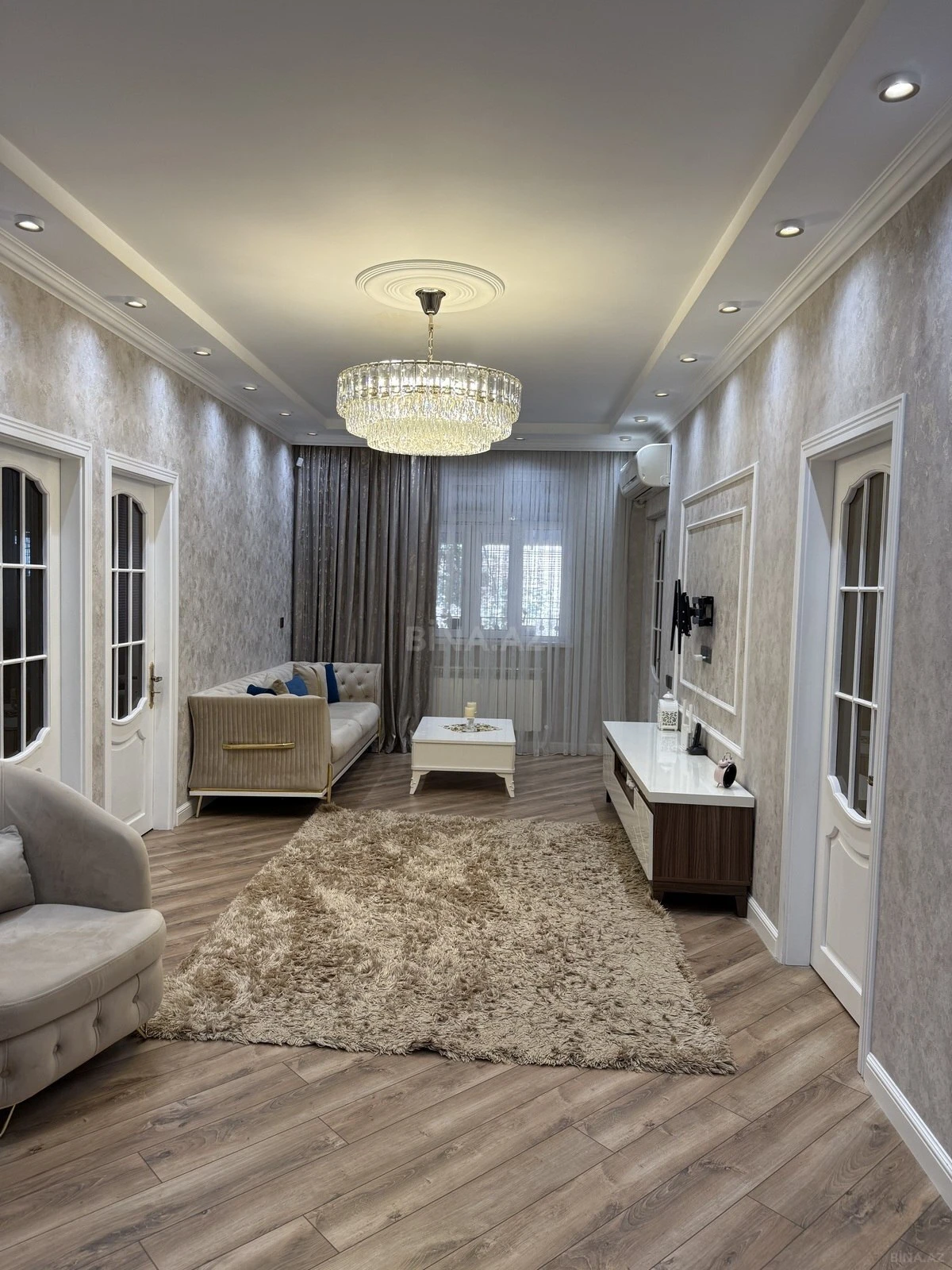 Satılır 5 otaqlı həyət evi 156 m²