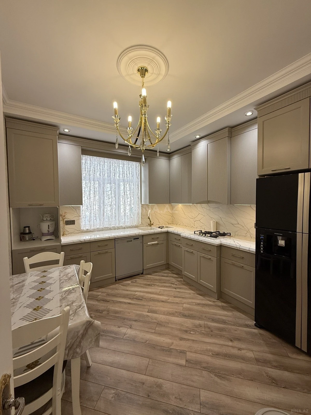 Satılır 5 otaqlı həyət evi 156 m²