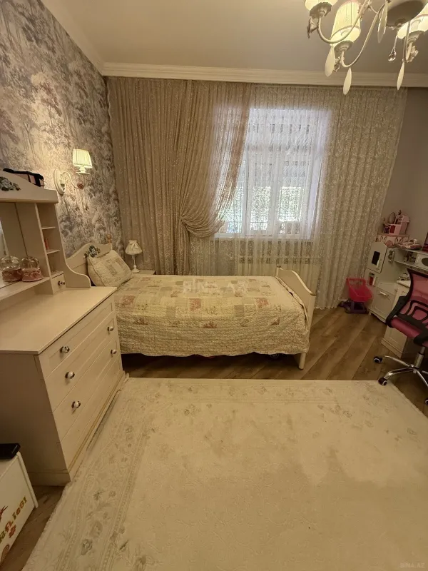 Satılır 5 otaqlı həyət evi 156 m²