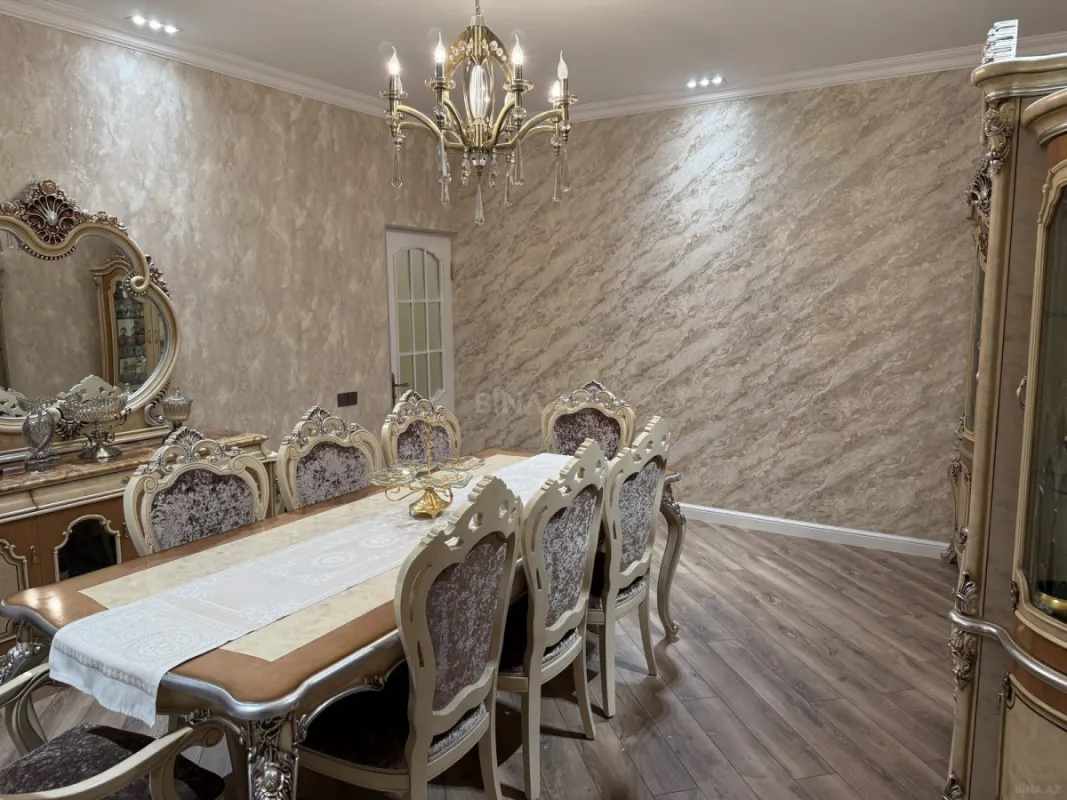 Satılır 5 otaqlı həyət evi 156 m²