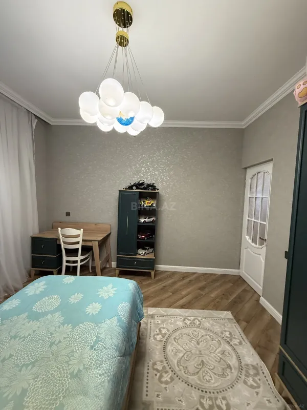 Satılır 5 otaqlı həyət evi 156 m²