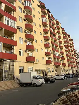 Satılır 3 otaqlı mənzil 130 m² — Bakı, Həzi Aslanov qəs. 3 otaq 130.00 m²