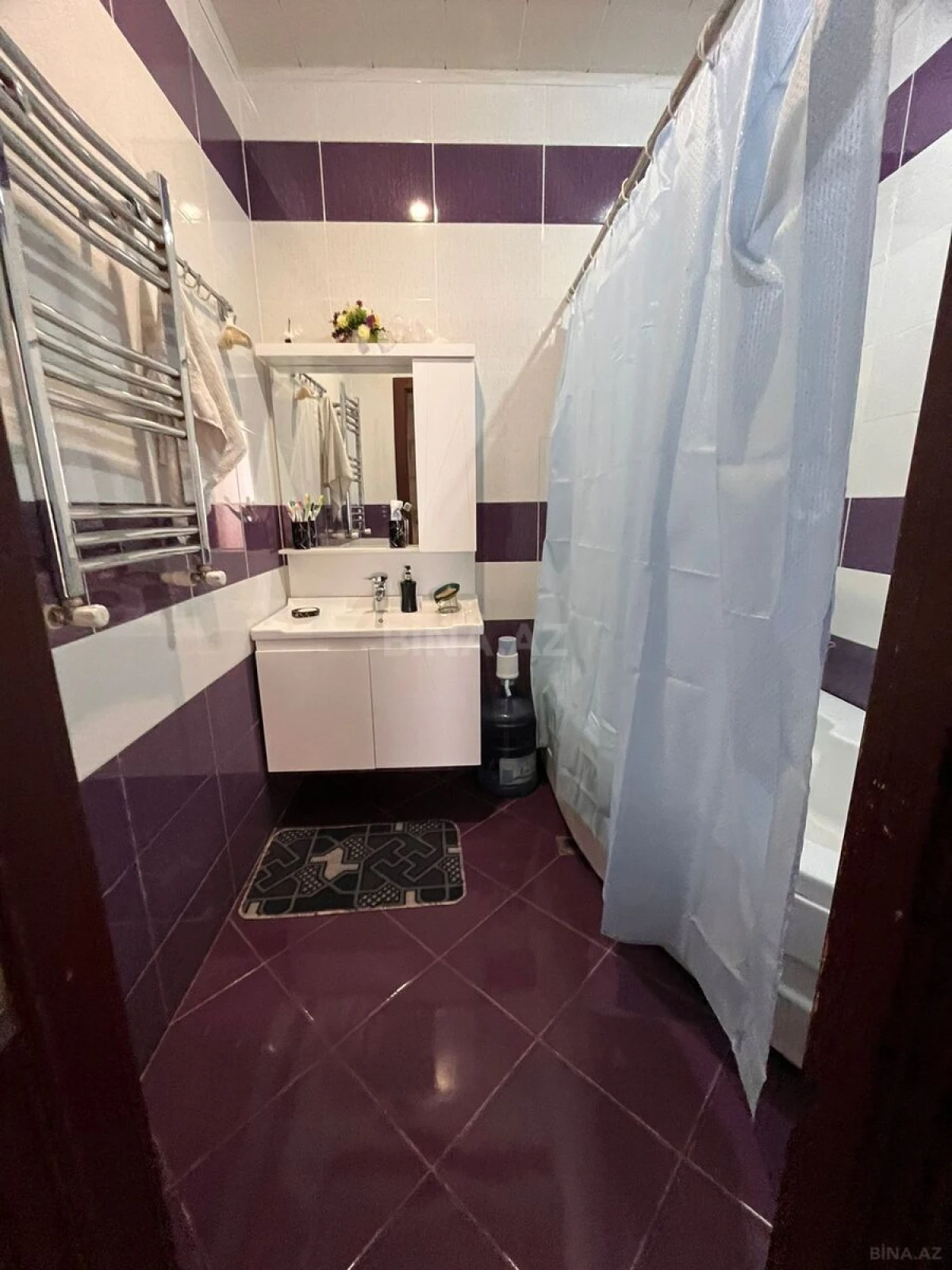 Satılır 3 otaqlı mənzil 130 m²