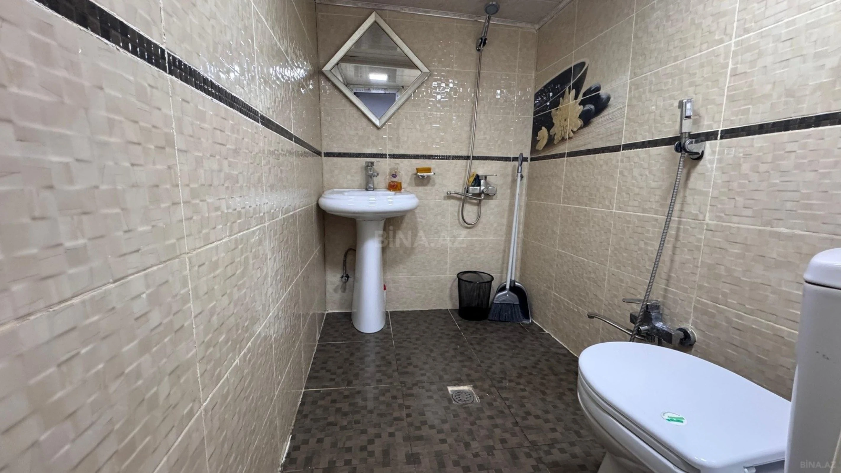 Satılır 2 otaqlı ofis 40 m²