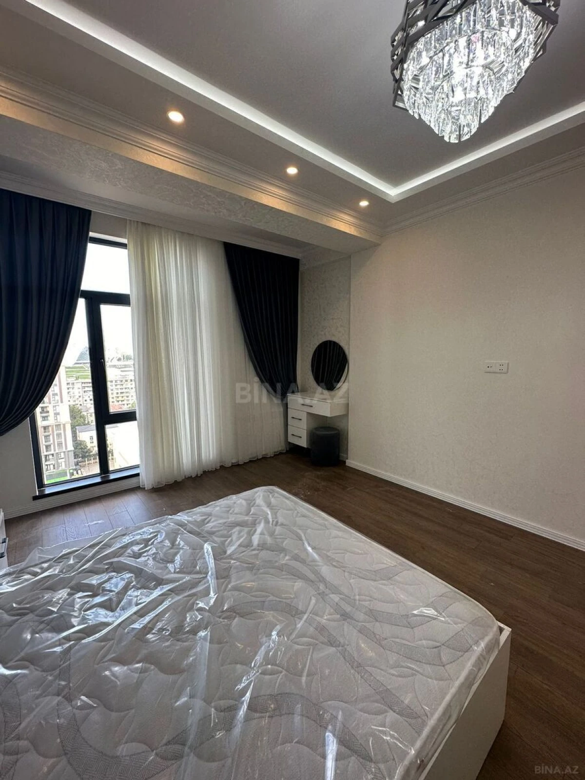 Satılır 2 otaqlı mənzil 56 m²