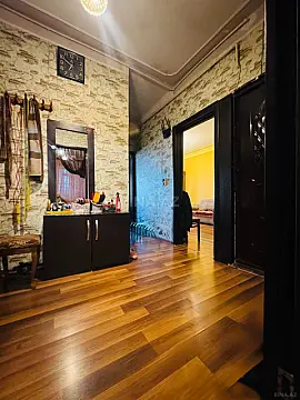 Satılır 2 otaqlı mənzil 65 m²