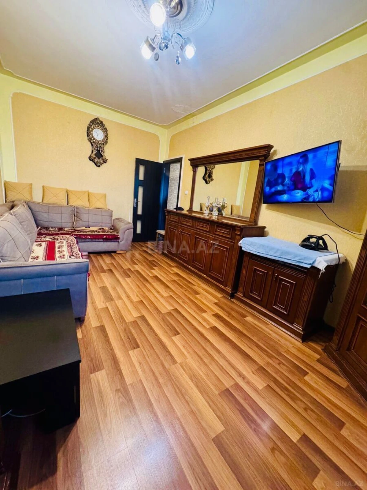 Satılır 2 otaqlı mənzil 65 m²