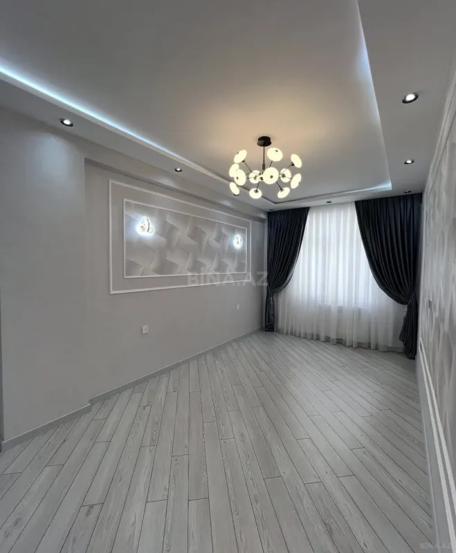 Satılır 3 otaqlı mənzil 123 m²