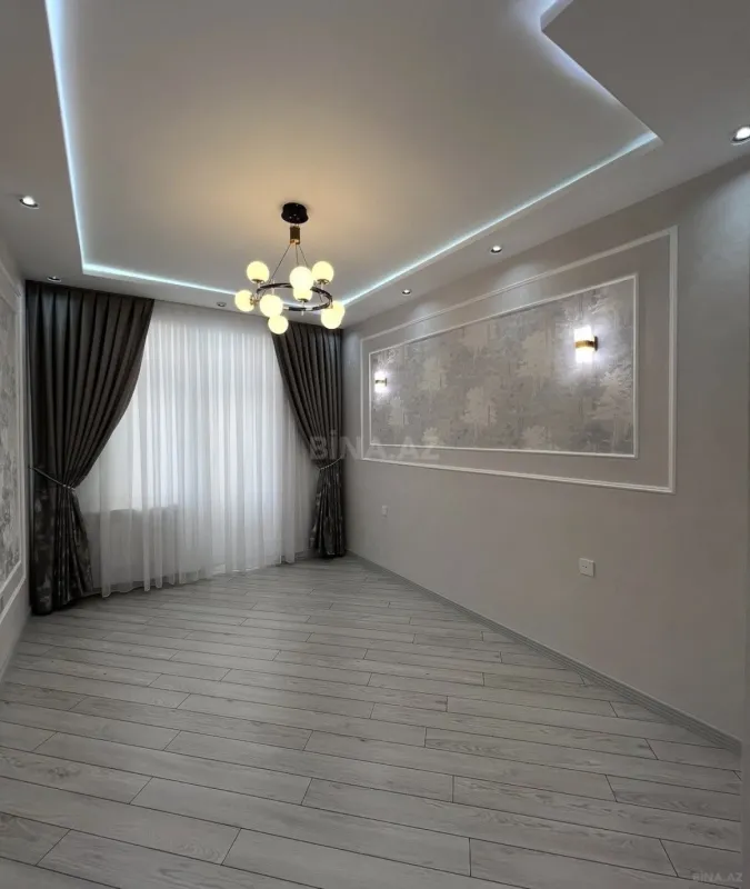 Satılır 3 otaqlı mənzil 123 m²
