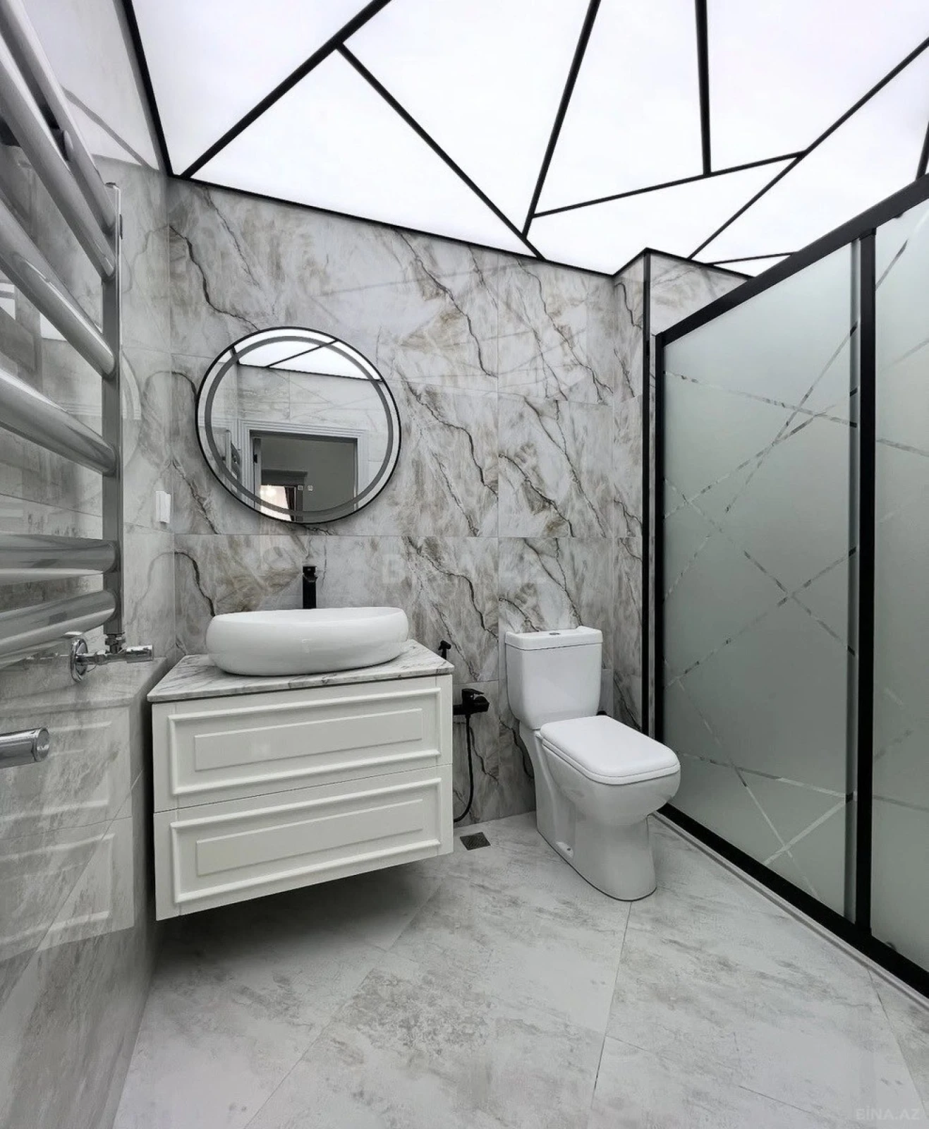 Satılır 3 otaqlı mənzil 123 m²