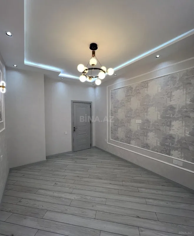 Satılır 3 otaqlı mənzil 123 m²