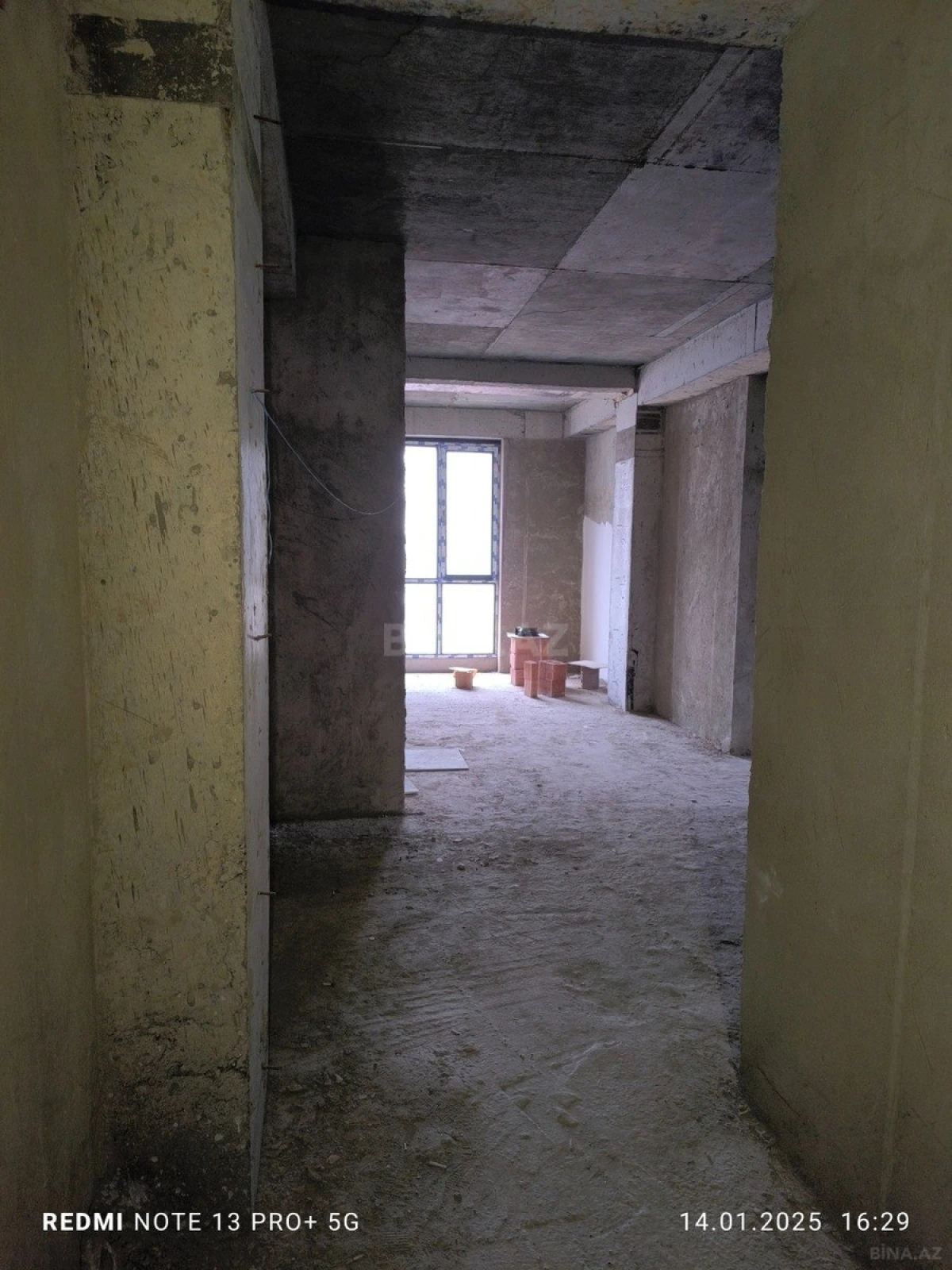 Satılır 3 otaqlı mənzil 127 m²
