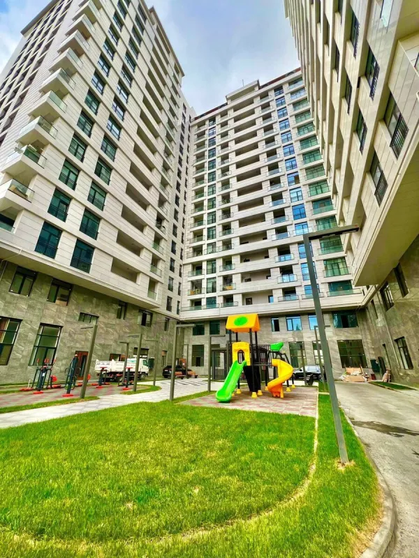 Kirayə verilir 2 otaqlı mənzil 70 m²