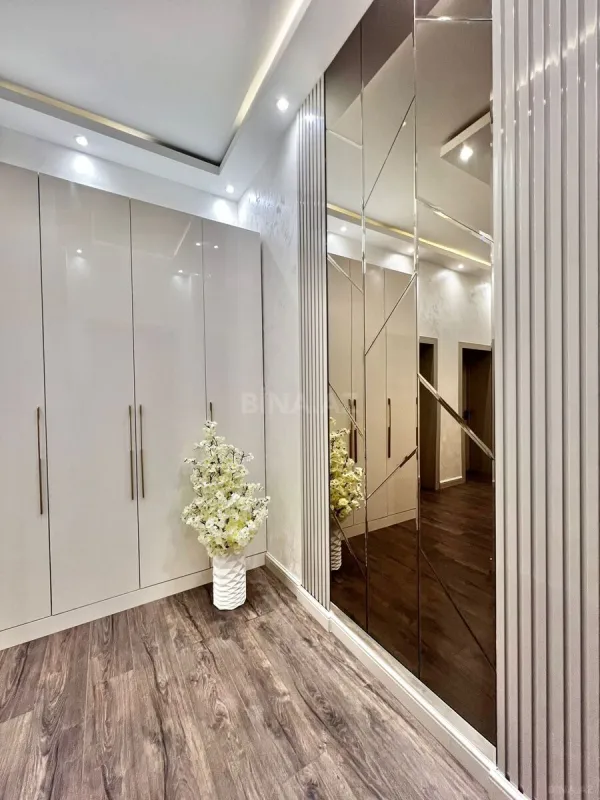 Kirayə verilir 2 otaqlı mənzil 70 m²
