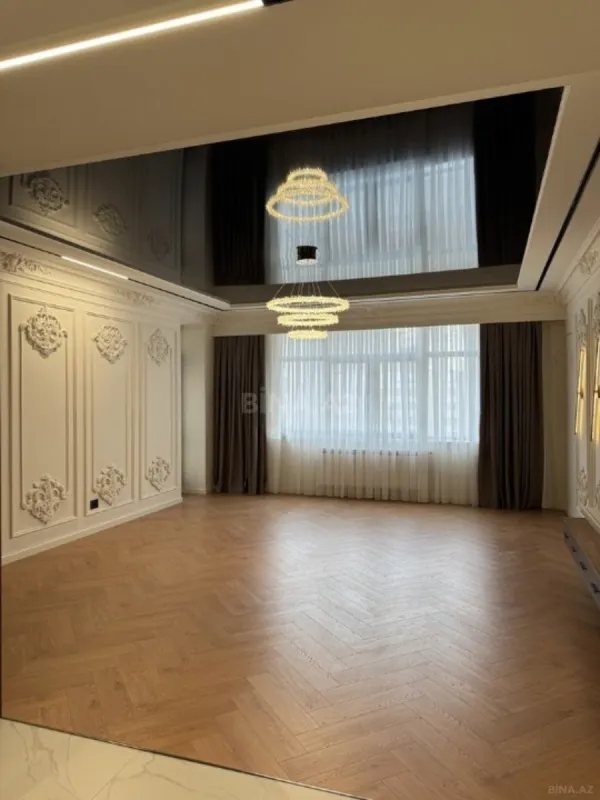 Satılır 3 otaqlı mənzil 110 m²