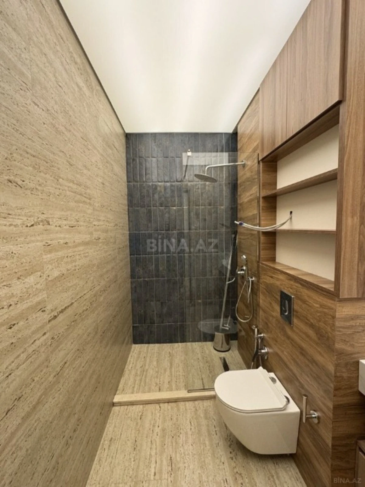 Satılır 3 otaqlı mənzil 110 m²