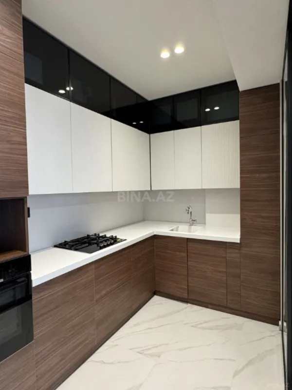 Satılır 3 otaqlı mənzil 110 m²