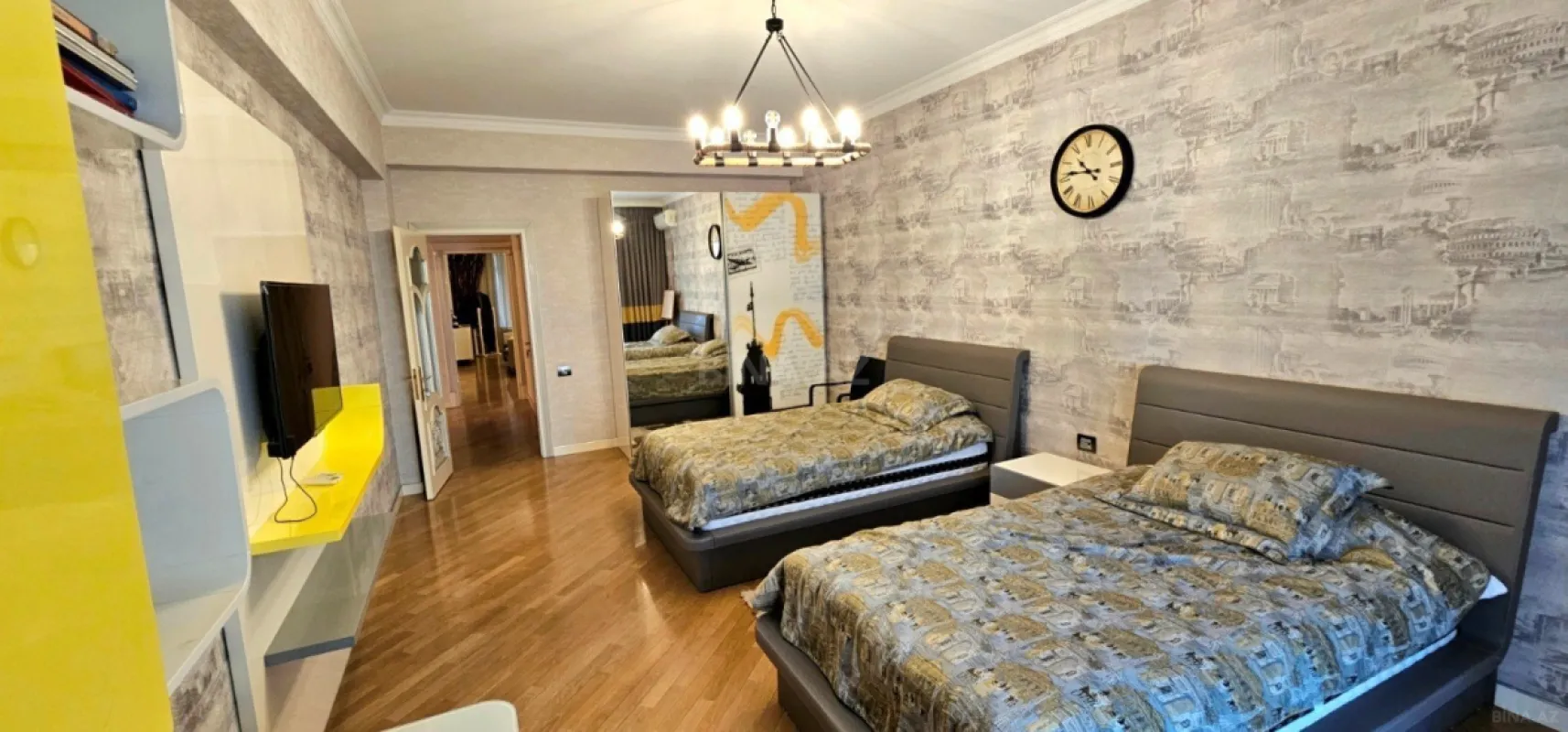 Satılır 5 otaqlı mənzil 225 m²