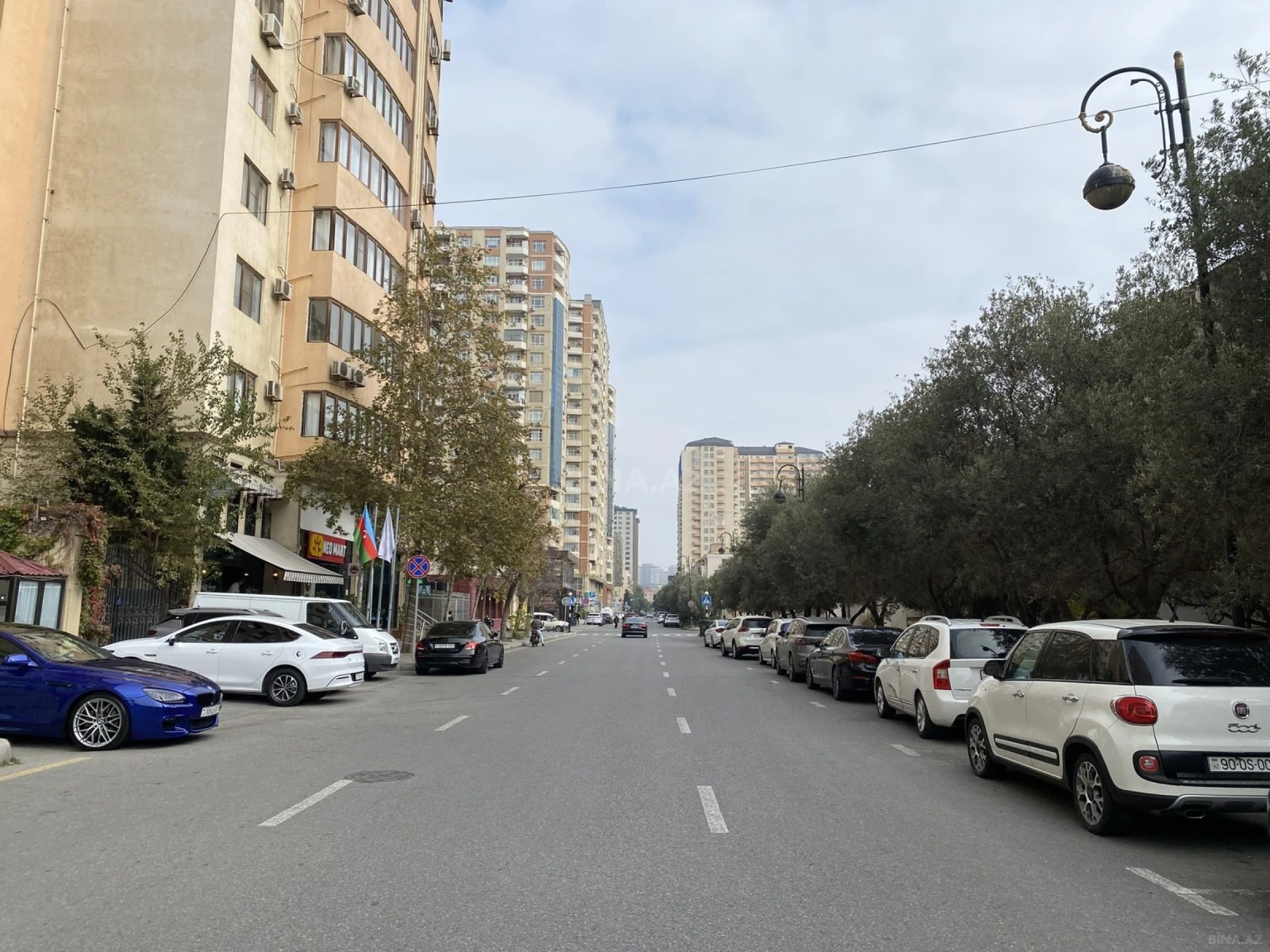 Satılır 5 otaqlı mənzil 225 m²