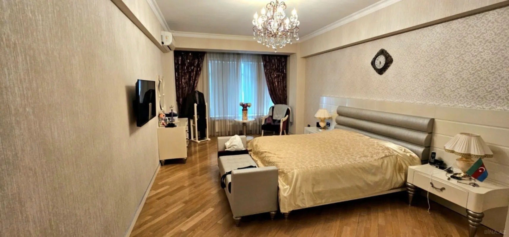 Satılır 5 otaqlı mənzil 225 m²