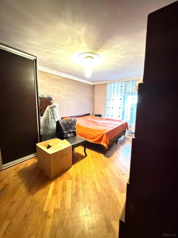 Satılır 2 otaqlı mənzil 60 m²