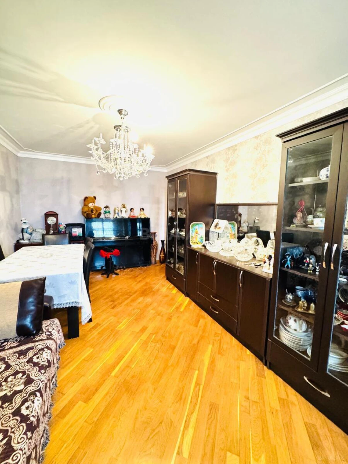 Satılır 2 otaqlı mənzil 60 m²