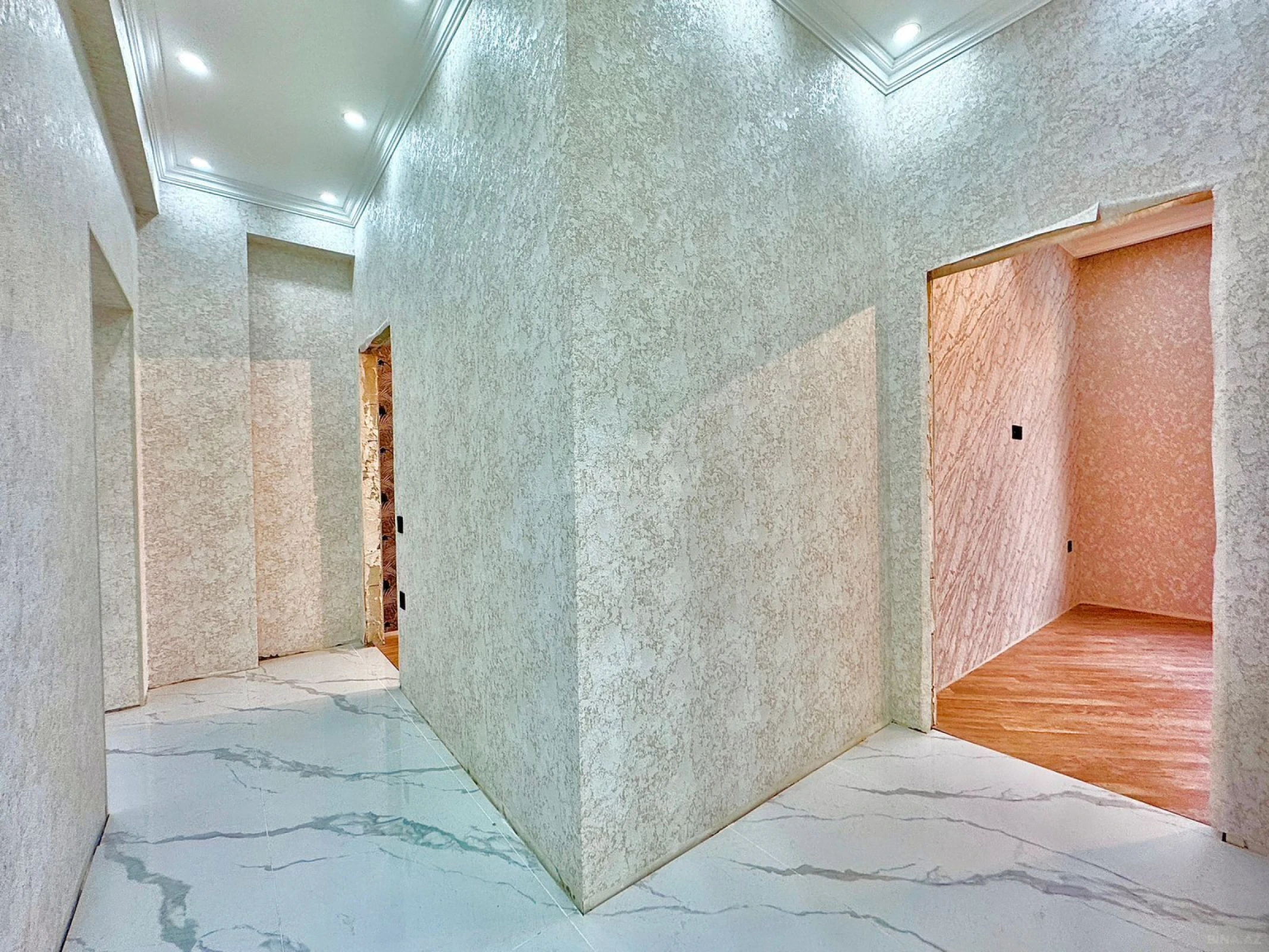 Satılır 3 otaqlı mənzil 92 m²