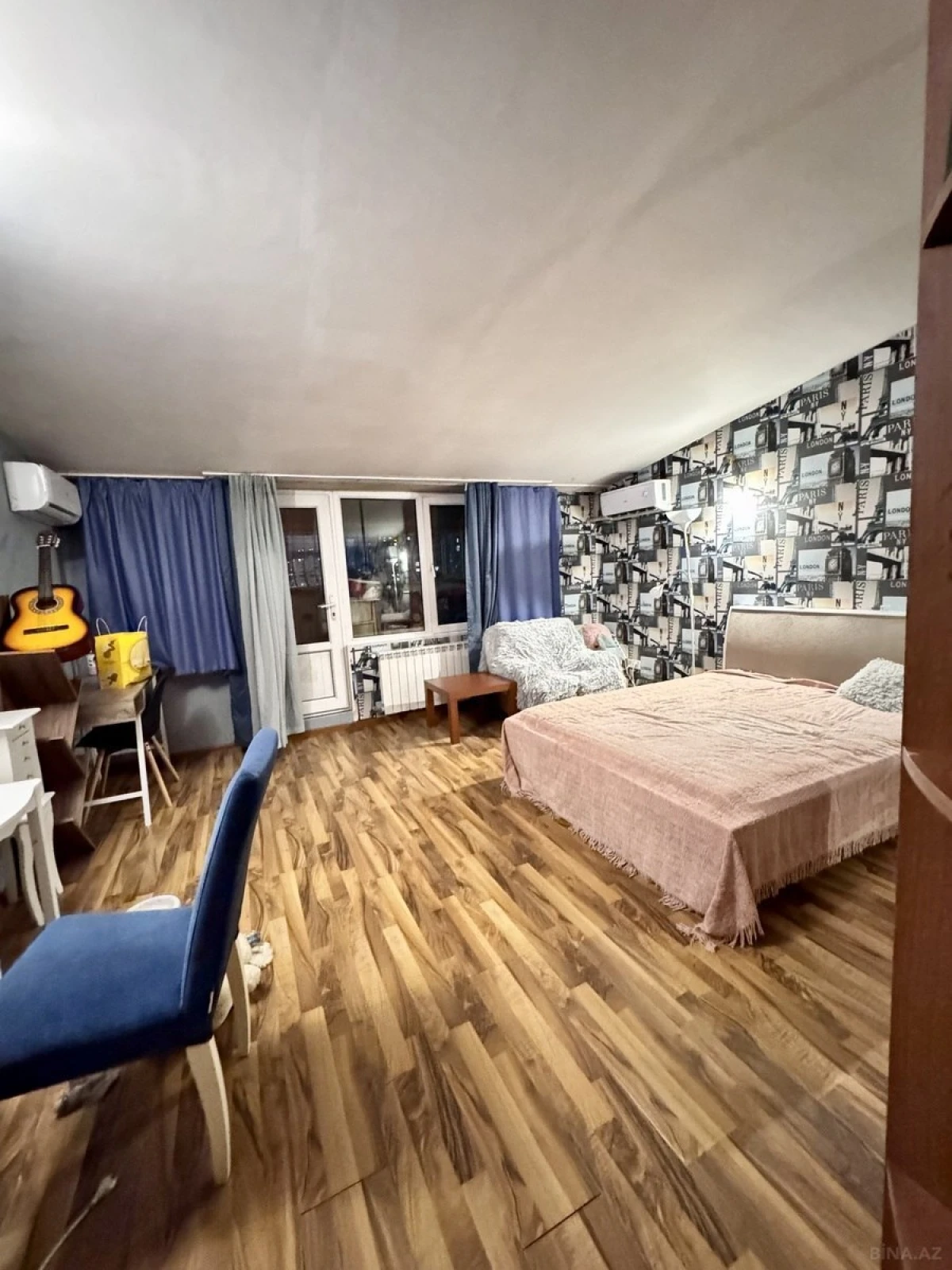 Satılır 4 otaqlı mənzil 180 m²