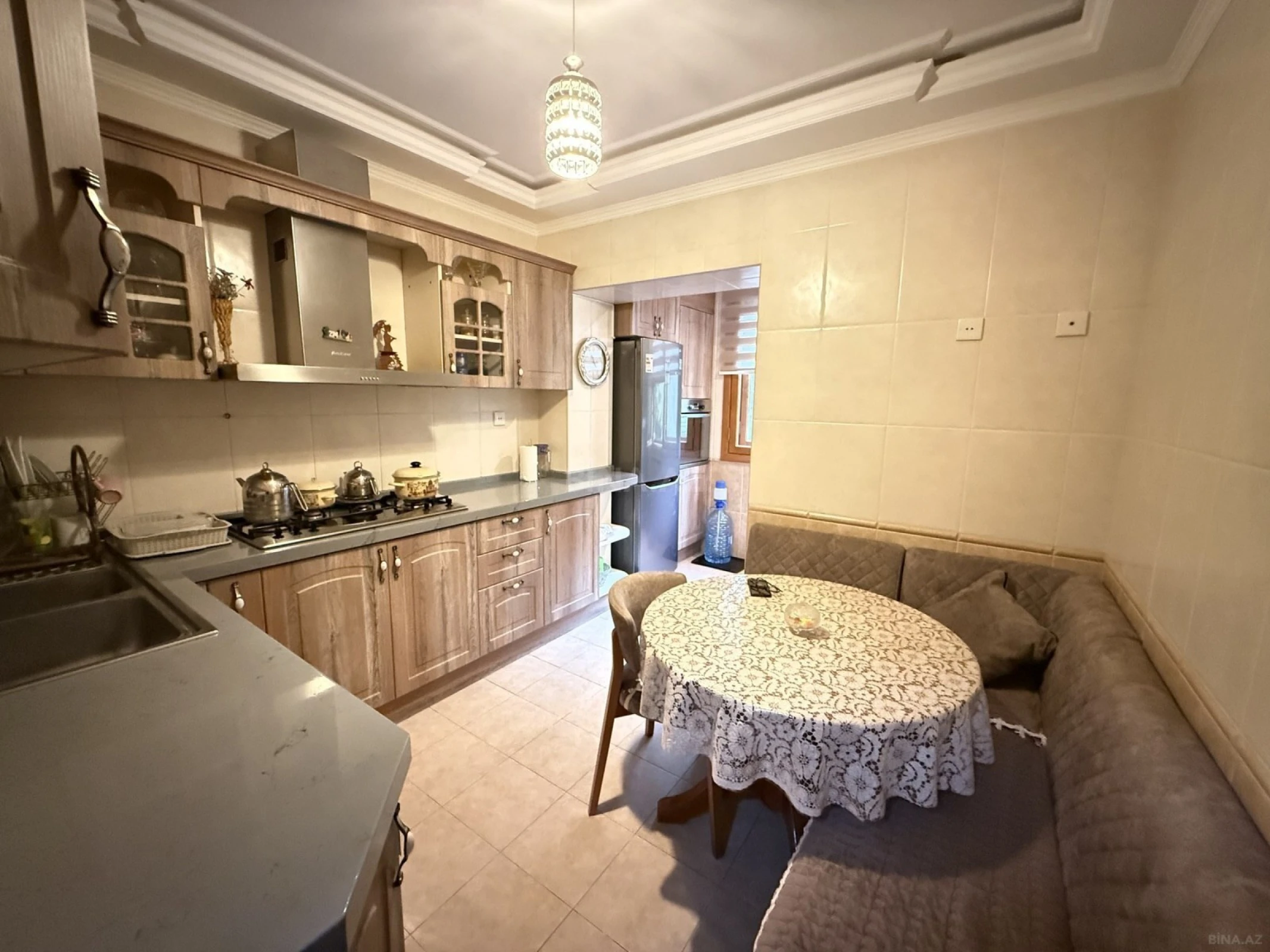 Satılır 4 otaqlı mənzil 120 m²